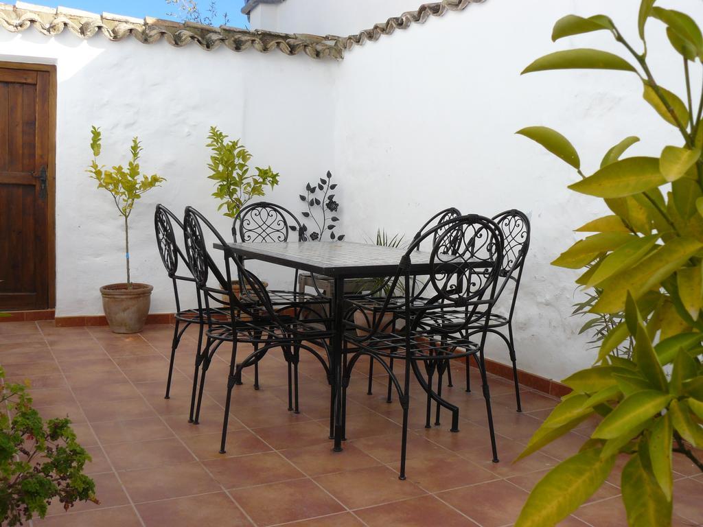 Вилла Cortijo Chaparro Near Iznajar Фуэнтес-де-Сесна Экстерьер фото