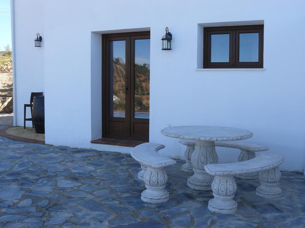Вилла Cortijo Chaparro Near Iznajar Фуэнтес-де-Сесна Экстерьер фото