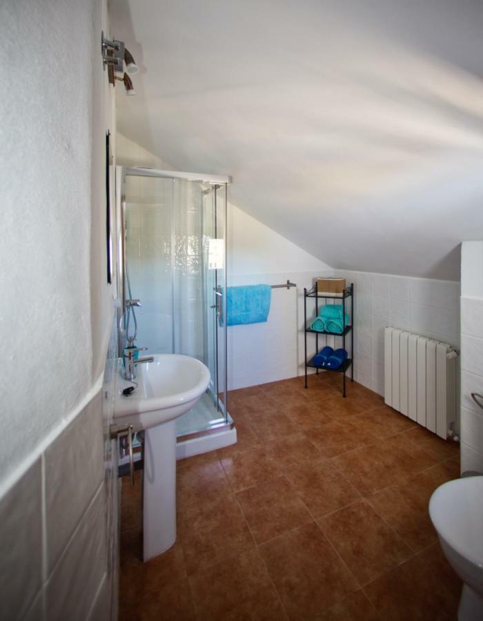 Вилла Cortijo Chaparro Near Iznajar Фуэнтес-де-Сесна Экстерьер фото