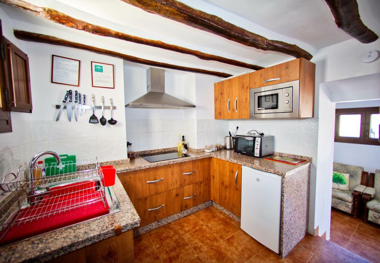 Вилла Cortijo Chaparro Near Iznajar Фуэнтес-де-Сесна Экстерьер фото