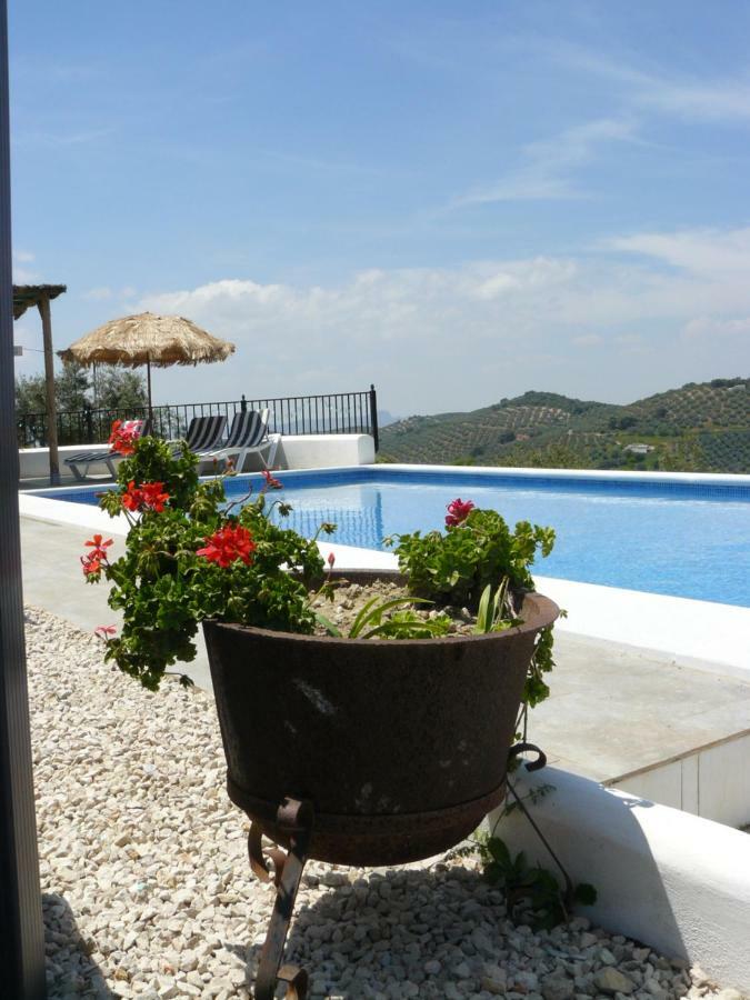 Вилла Cortijo Chaparro Near Iznajar Фуэнтес-де-Сесна Экстерьер фото