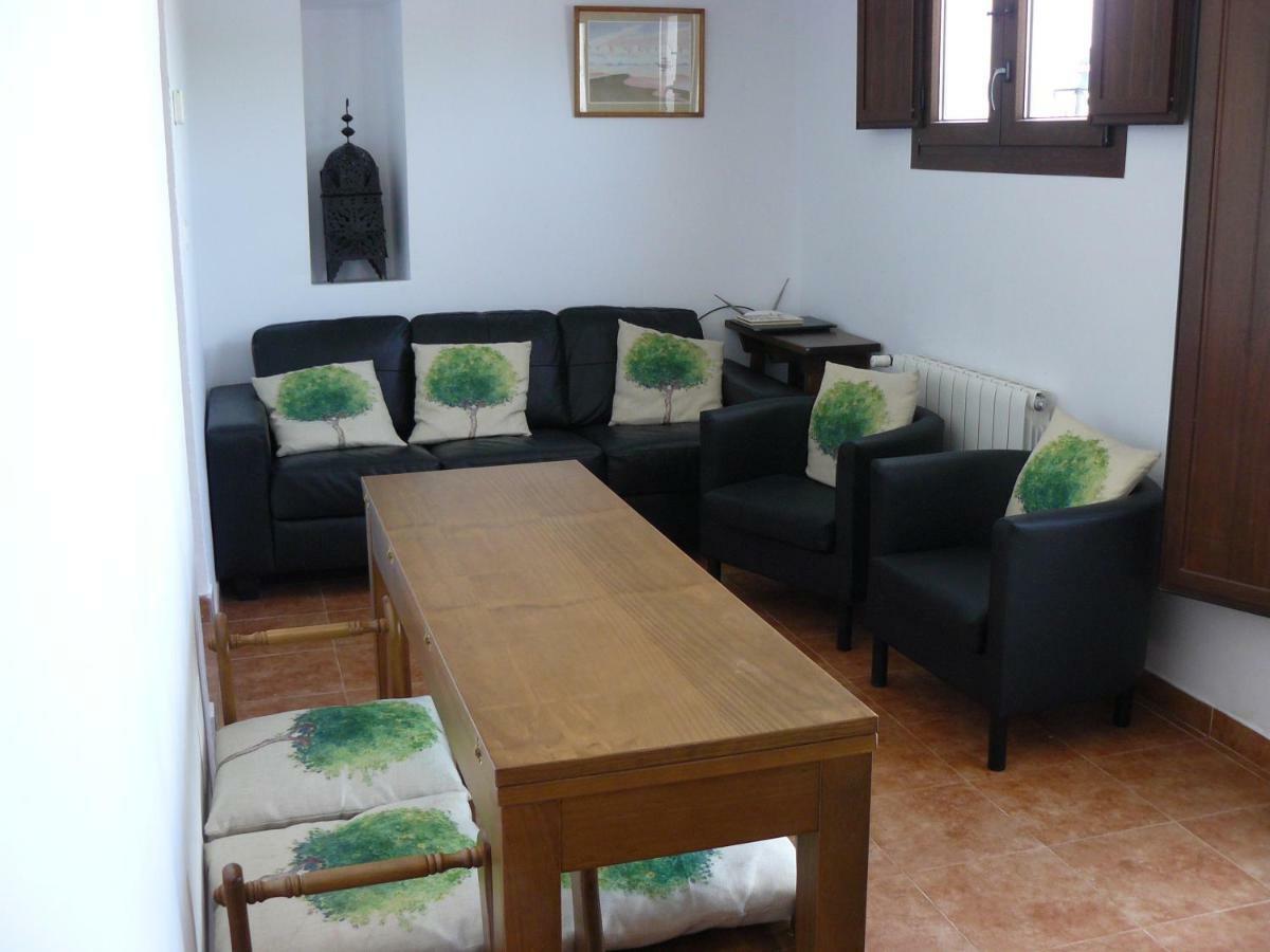 Вилла Cortijo Chaparro Near Iznajar Фуэнтес-де-Сесна Экстерьер фото