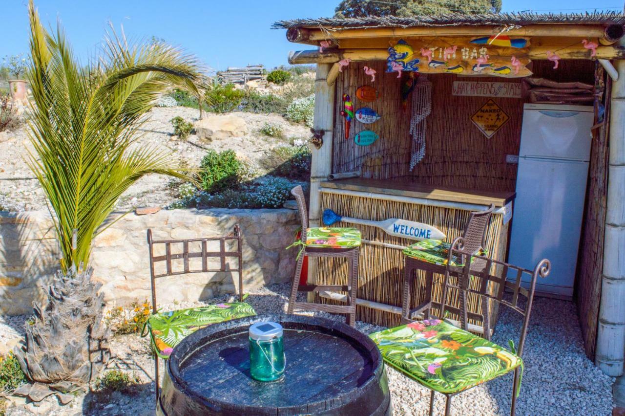 Вилла Cortijo Chaparro Near Iznajar Фуэнтес-де-Сесна Экстерьер фото