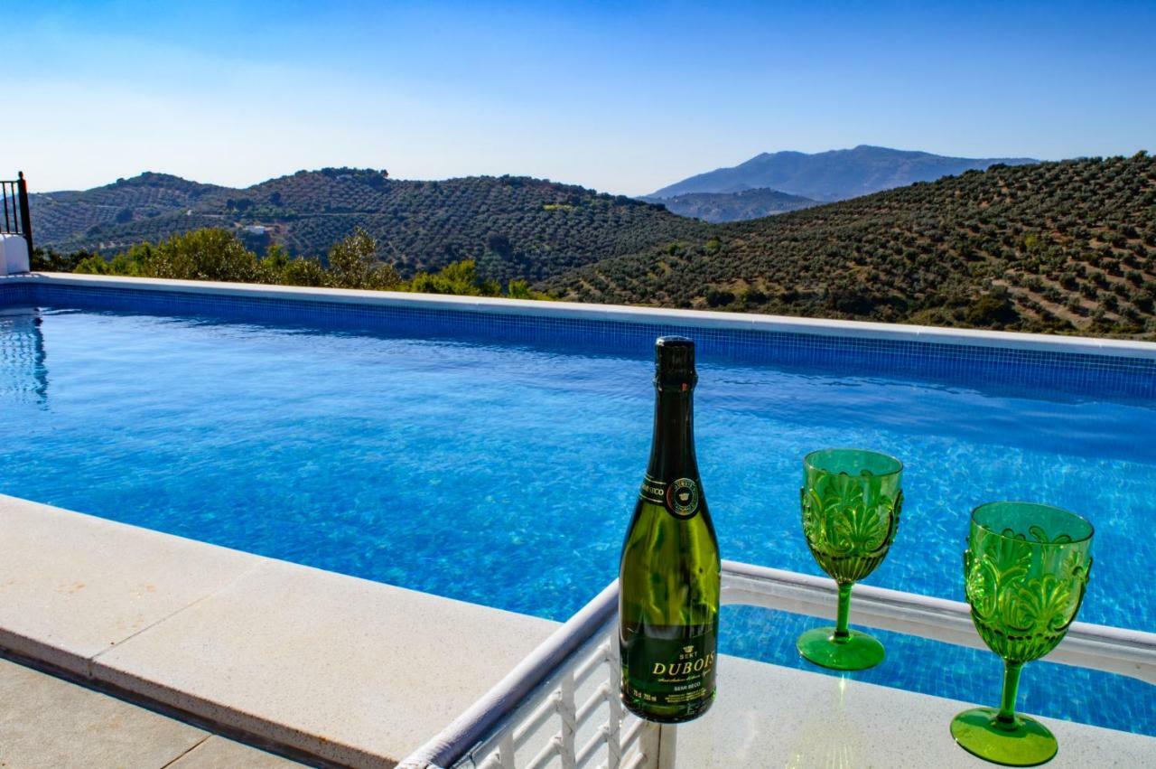 Вилла Cortijo Chaparro Near Iznajar Фуэнтес-де-Сесна Экстерьер фото
