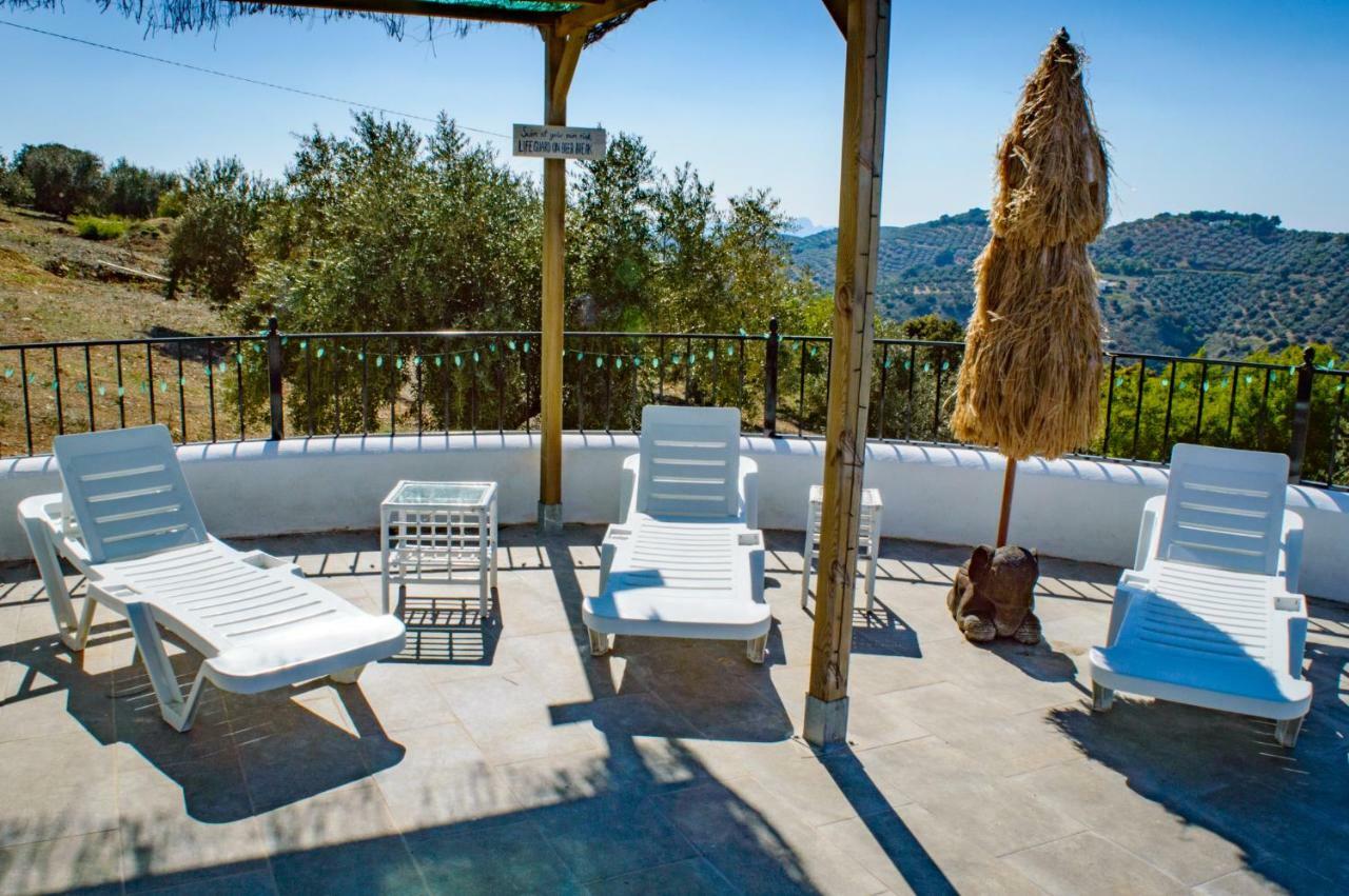 Вилла Cortijo Chaparro Near Iznajar Фуэнтес-де-Сесна Экстерьер фото